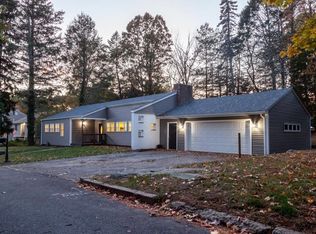 12 Cliffside Dr, Lincoln, RI 02865