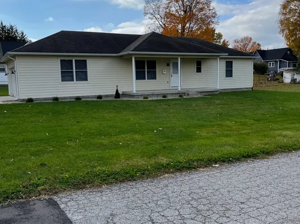 140 W High St, Mooresville, IN 46158