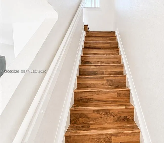 324 NE 3rd St #C — Photo 7