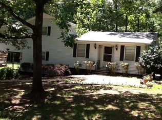 33 Ira Dee St, Ohatchee, AL 36271