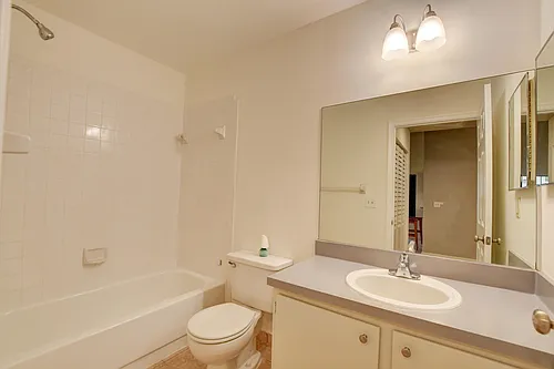 499 Hardwood Pl Photo 1