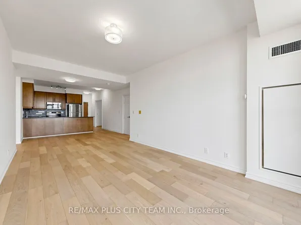 736 Spadina Ave, Toronto, ON