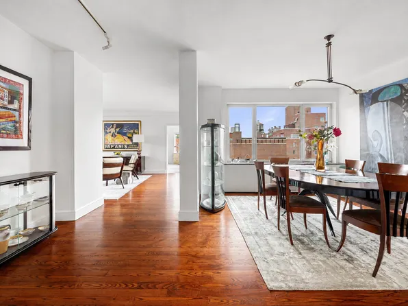45 East End Avenue image 1 of 13