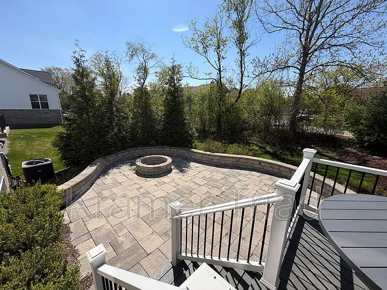 7889 Arimoore Dr — Photo 11