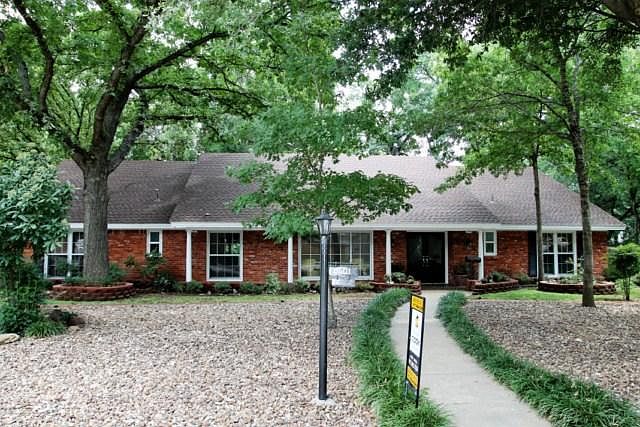 1st image of 8601 Elmwood Dr