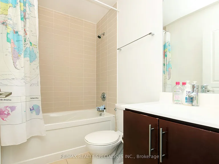 1 Hurontario St #1005 — Photo 15