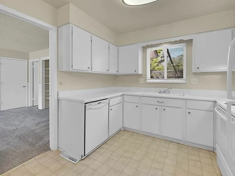 4102 Garrett Pl — Photo 12