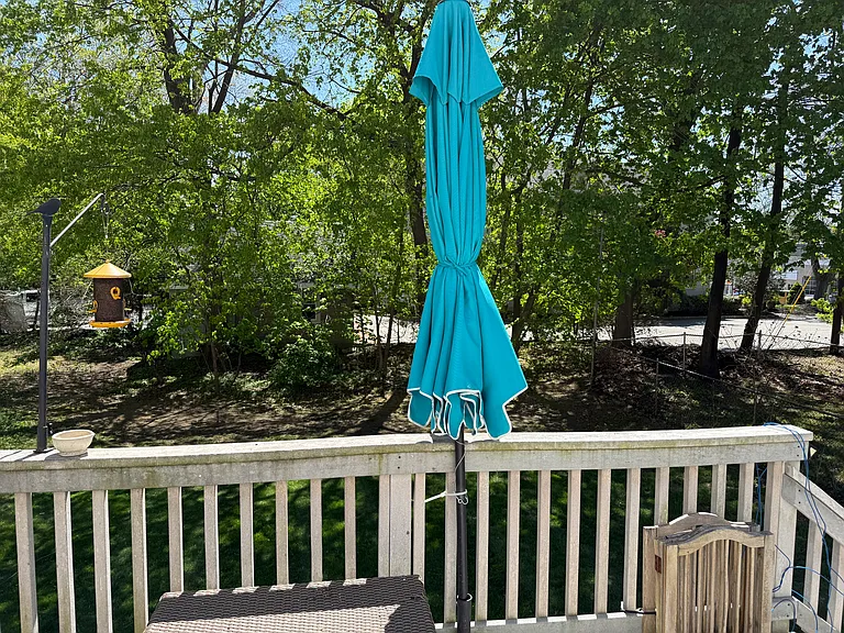 20 Maple Ave — Photo 9