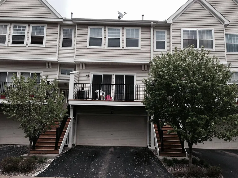 2495 121st Cir NE #B — Photo 1