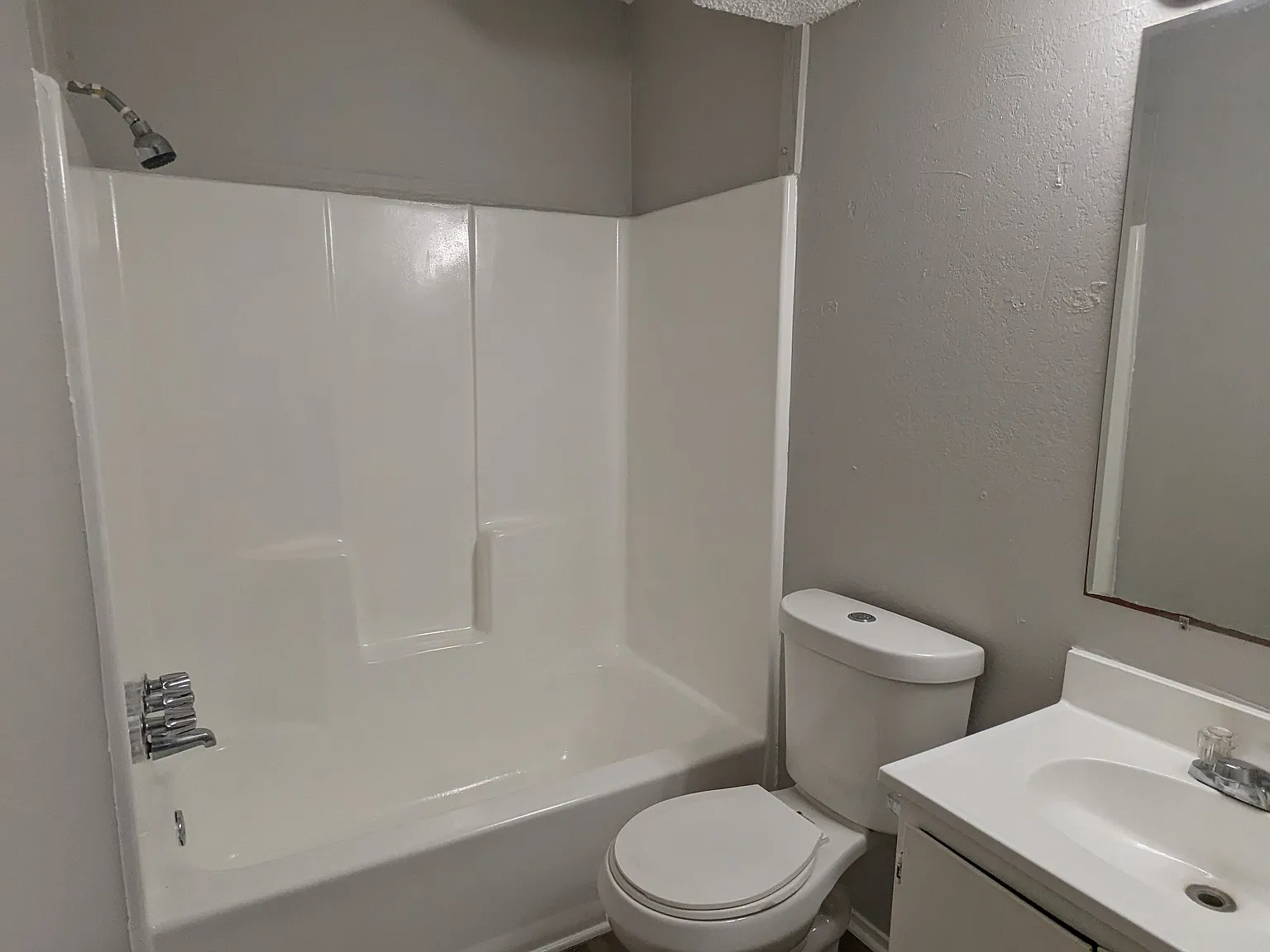 2 bed, $1,125 — Photo 4