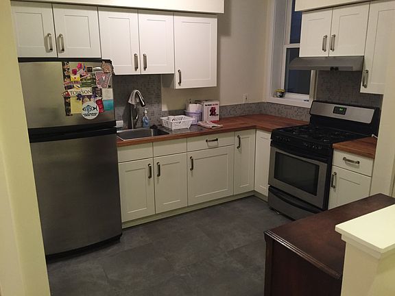 3rd image of 1917 Poplar St #2