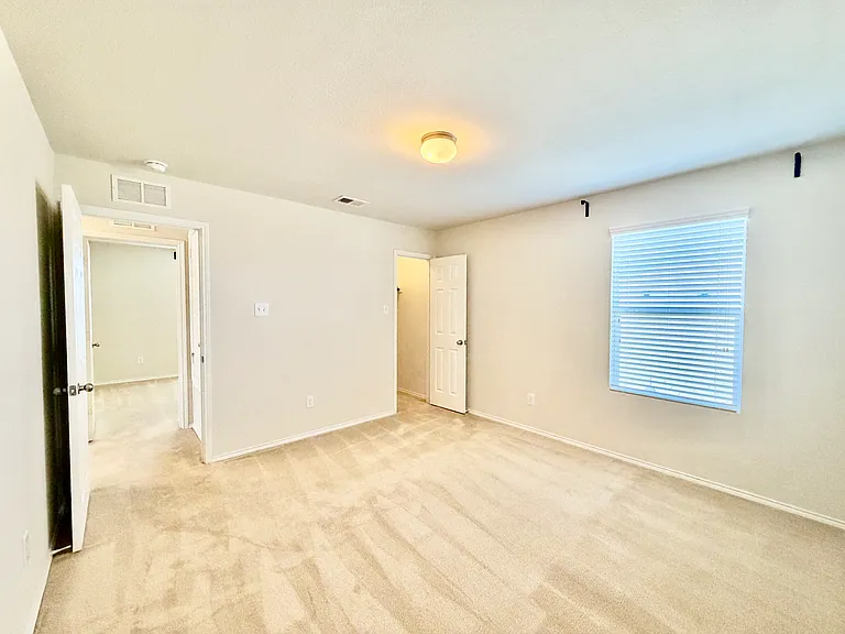 3105 Montserrat Creek Dr — Photo 17