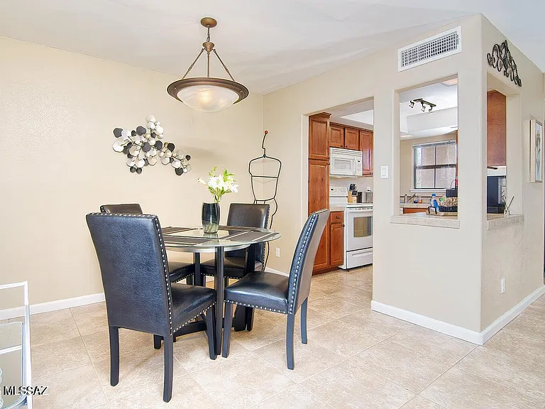 6651 N Campbell Ave #210 — Photo 6