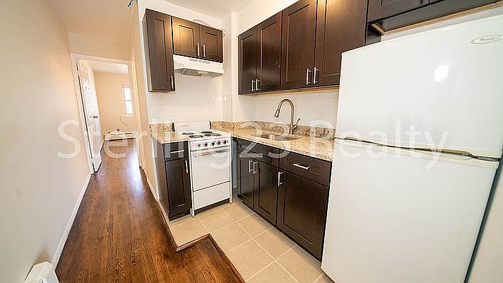 1st image of 42-11 Astoria Blvd N #3C