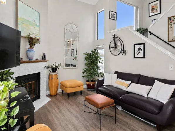 3687 Maple Ave APT 9, Oakland, CA 94602