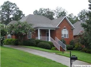 513 Magnolia Crest Cir, Gardendale, AL 35071