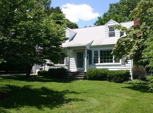 7 Hunt Ter, Greenwich, CT 06831