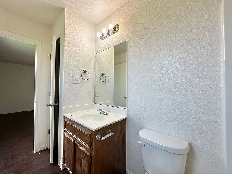 3811A John Chisholm Loop — Photo 23