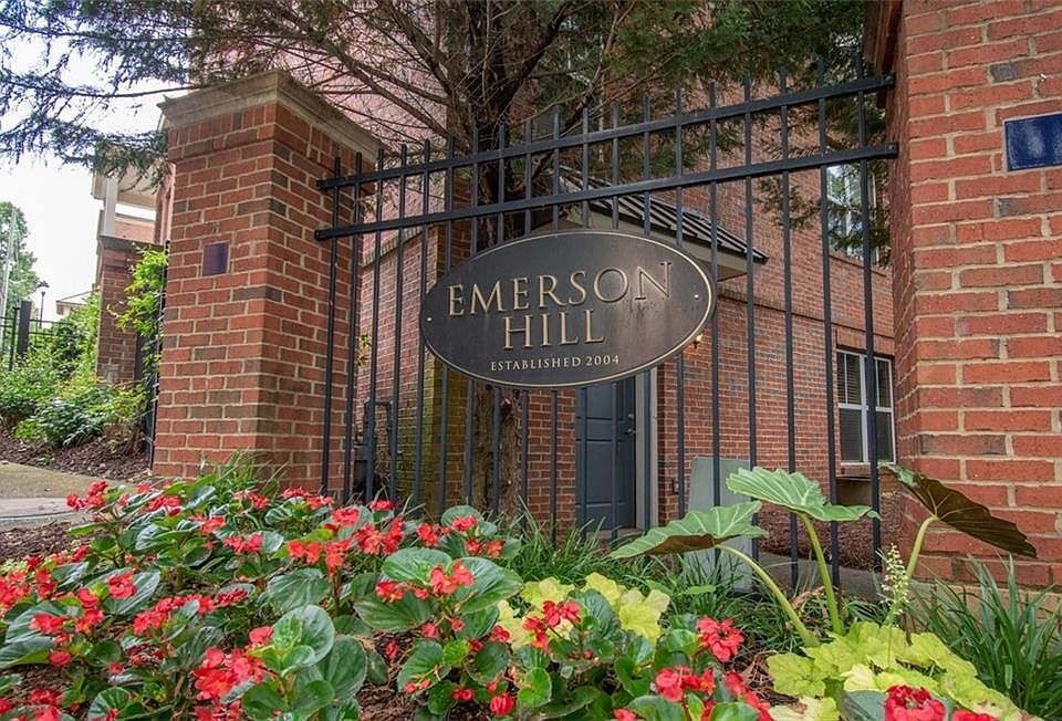 1st image of 24 Emerson Hill Sq