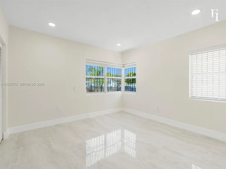 3228 NW 11th Ave — Photo 15