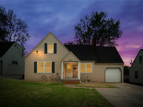 1211 W 25th Ter S, Independence, MO 64052