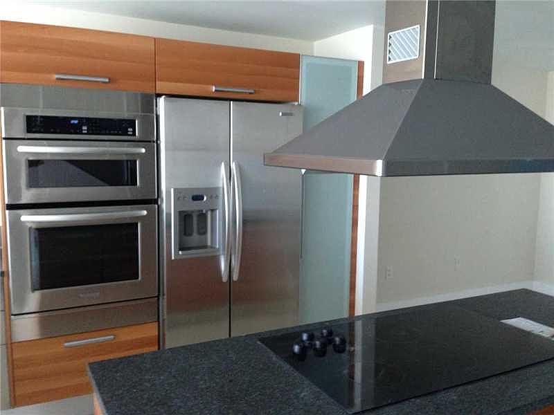 1st image of 2950 NE 188th St APT 138