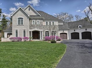 2515 Old Orchard Rd, Lancaster, PA 17601