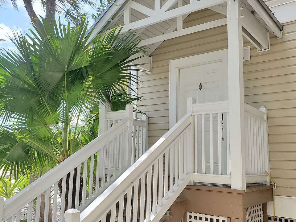 1st image of 3029 N Roosevelt Blvd APT 1