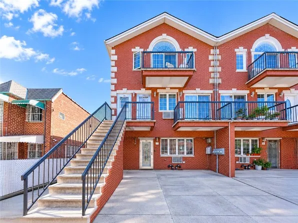 39 Bay 38th St #3D, Brooklyn, NY 11214