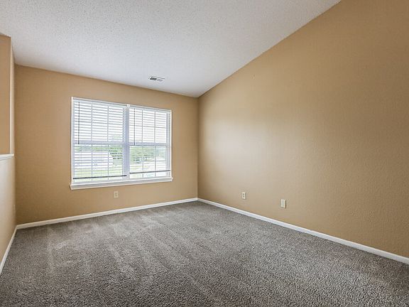 4th image of 2021 Twin Leaf Ct