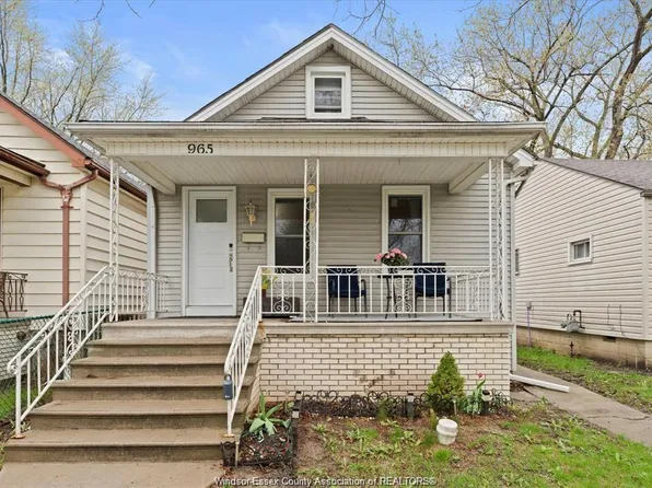 965 Bridge Ave, Windsor, ON N9B 2M9