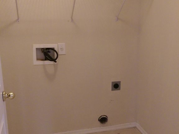 4th image of 8514 Lazy River Dr