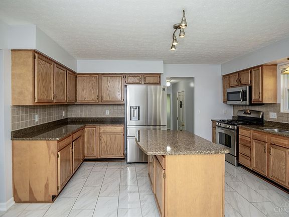 4th image of 6342 Anthony Dr