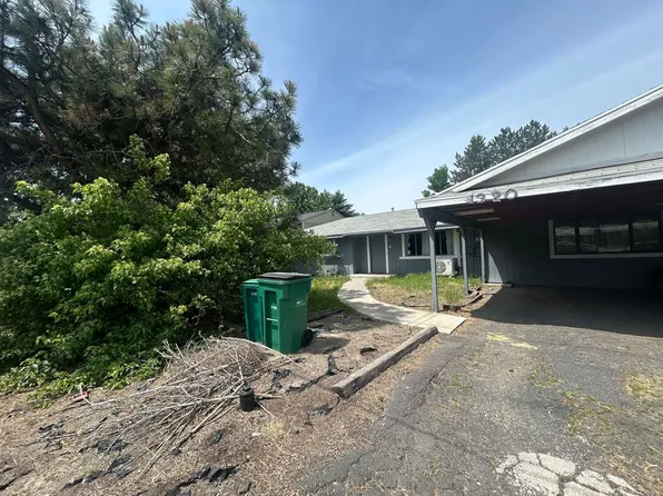 1320 Summers Ln, Klamath Falls, OR