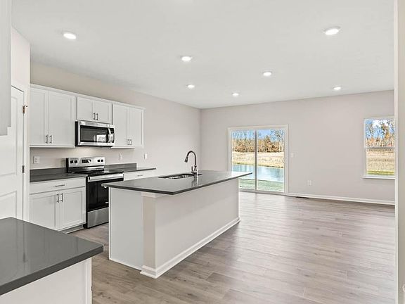5th image of 6132 Lakefield Pl
