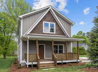 12 Bull Mountain Rd, Asheville, NC 28805