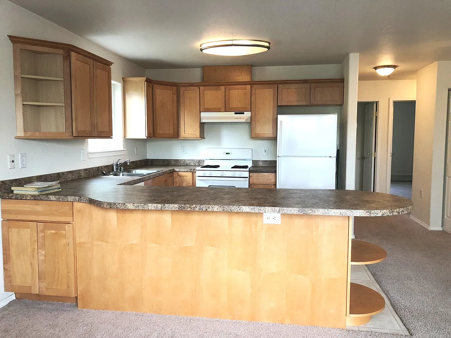 6301 Commadore — Photo 4