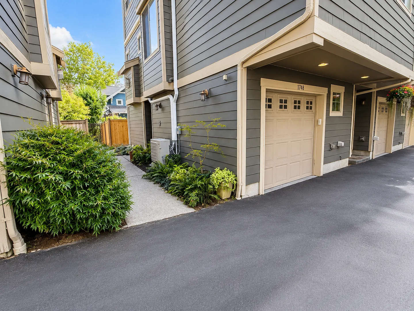 Capitol Hill/Madison Valley Townhome — Photo 3