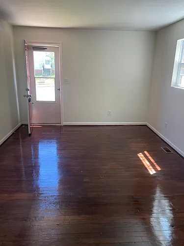 1405 Bethlehem Ln Photo 1