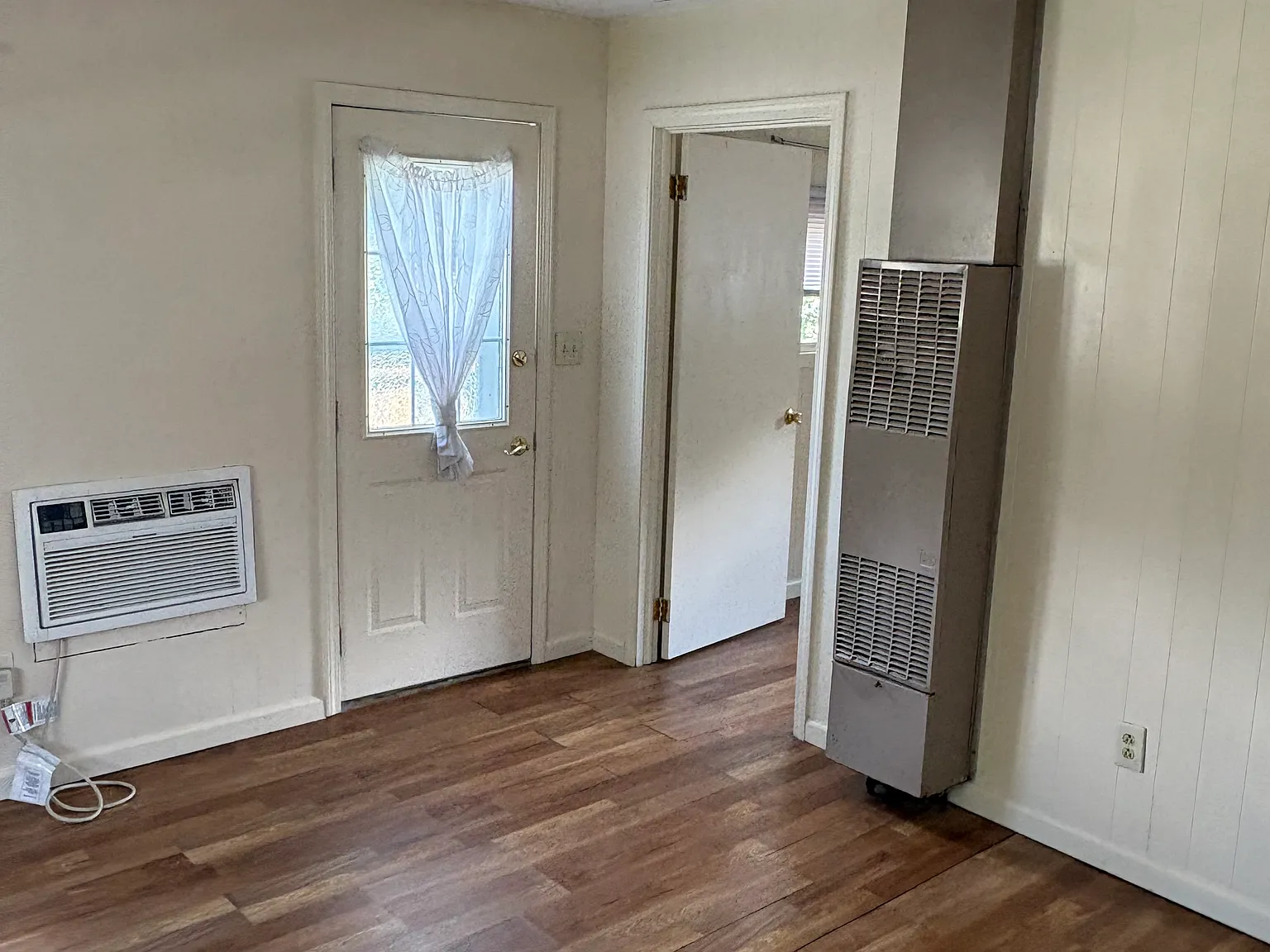 1 bed, 340 sqft, $535 — Photo 2