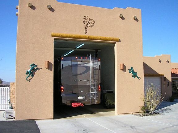 RV Garage