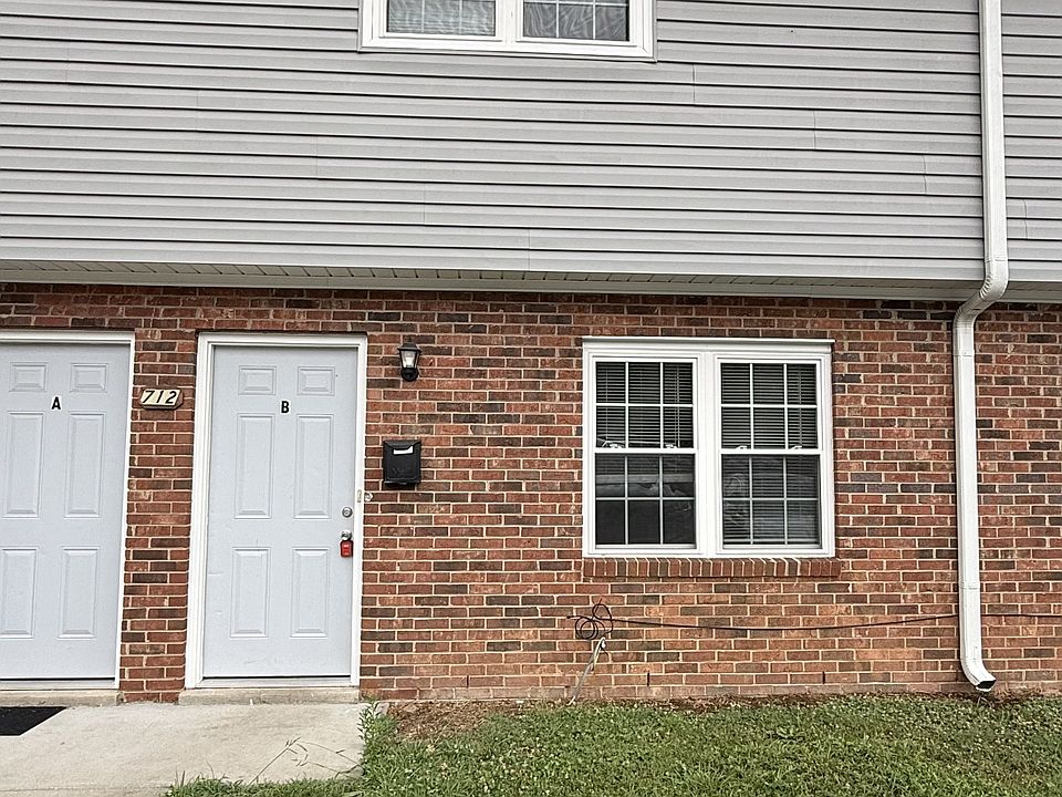 1st image of 712B McPherson St