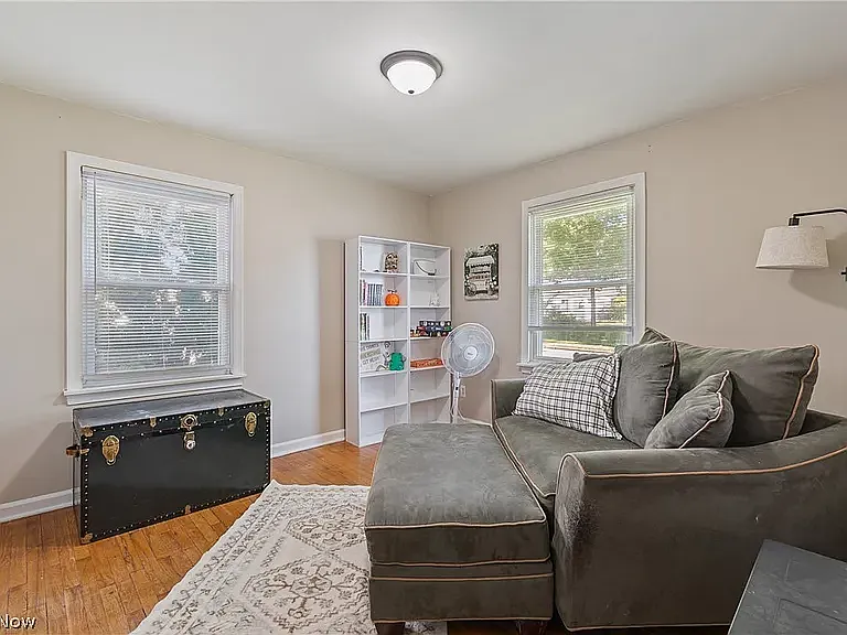 209 Grove Ave — Photo 10