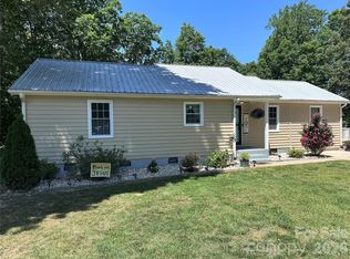 1105 Woodside Dr, Salisbury, NC 28146