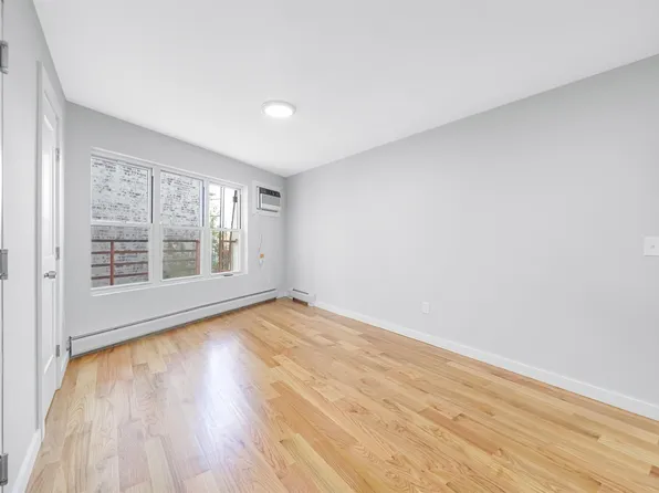 161 18th Street image 14 of 28