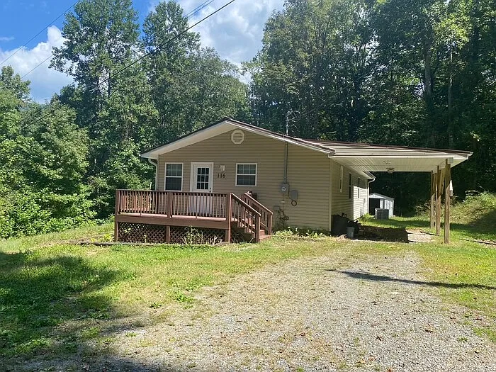 3 bed, 2.0 bath, 1274 sqft, $1,200 — Photo 1