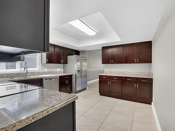 4th image of 18093 104th Terrace S