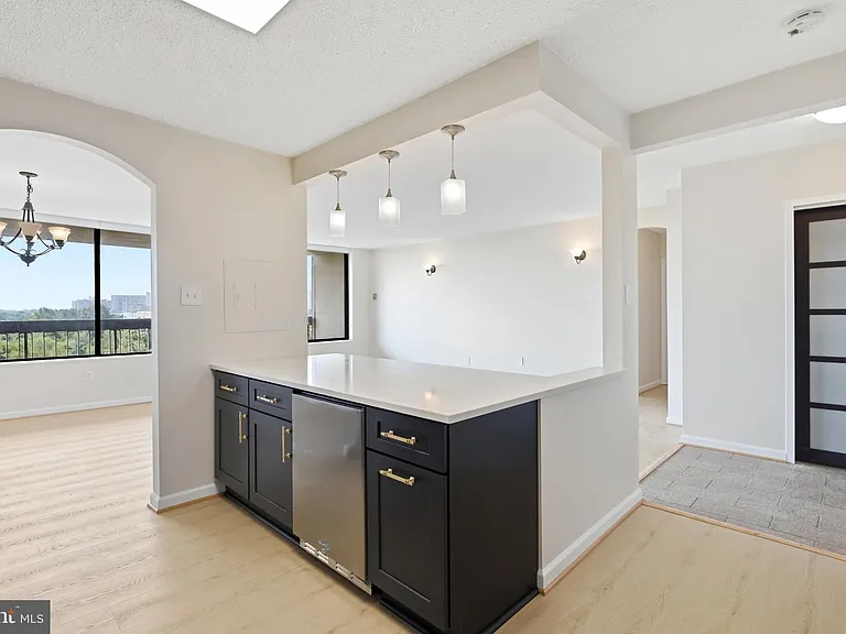 3705 S George Mason Dr #913S — Photo 10