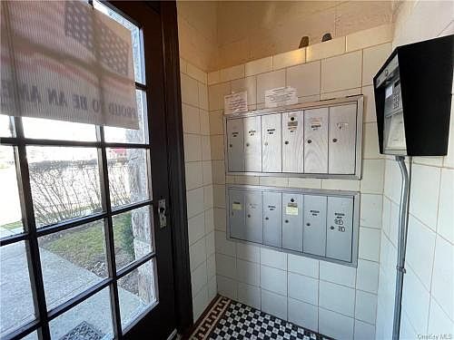 2nd image of 107 Hillside Pl APT 3D