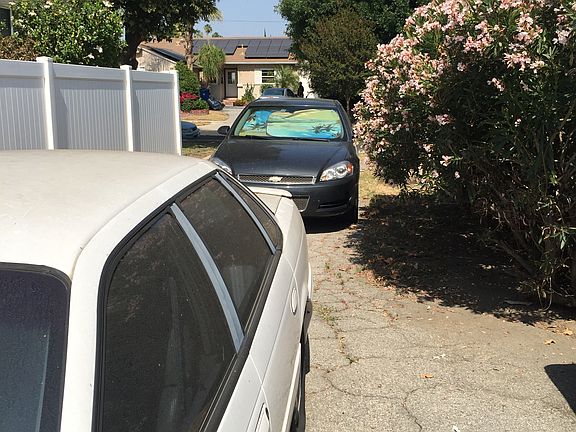 driveway/ detached garage 
